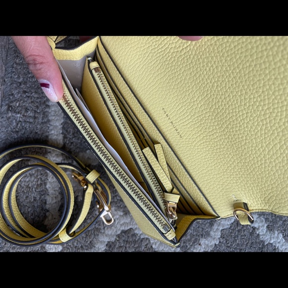 New Tory Burch 🎉 set - Picture 3 of 8